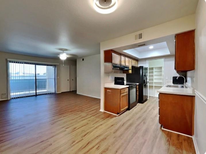 2 Bed 2 Bath Unit in Phoenix, AZ-2