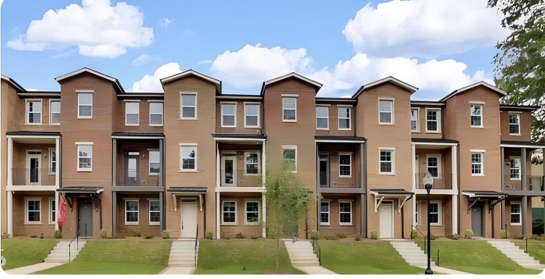 3 Bed 3 Bath Unit in College Park, GA-1