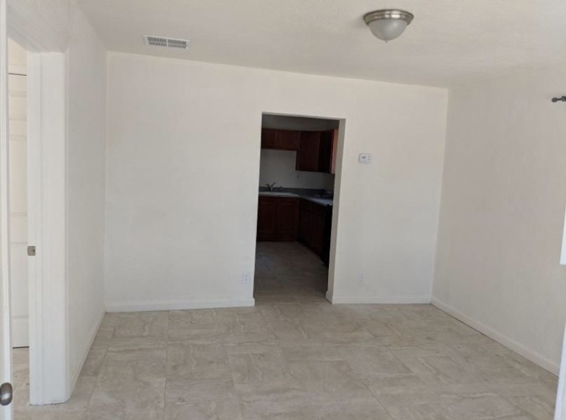 3 Bed 2 Bath unit in phoenix, Az-2