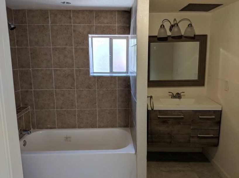 3 Bed 2 Bath unit in phoenix, Az-5